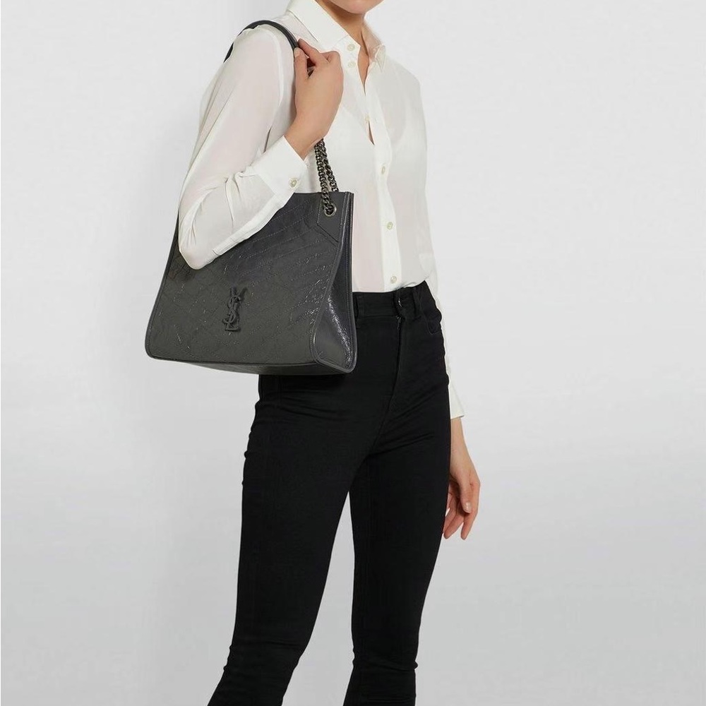 Authentic Niki shopping tote color Gray